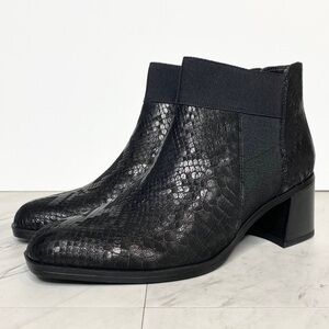 New! Naturalizer Story Snake Print Black Boot 8.5